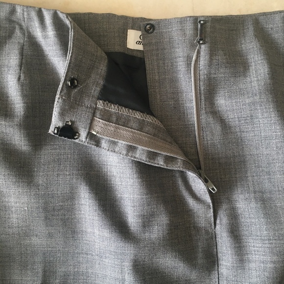 Chaiken and Capone Grey Pencil Skirt - Picture 2 of 5
